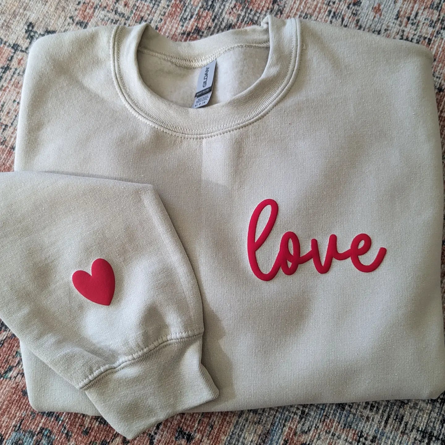 Love Sweater Puff Print