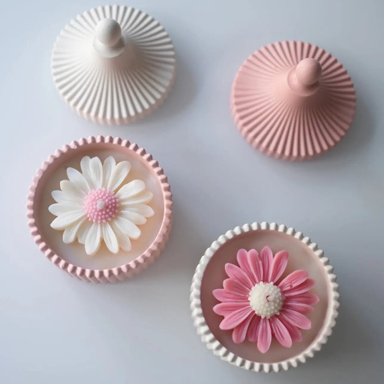 Spring Daisy Candles