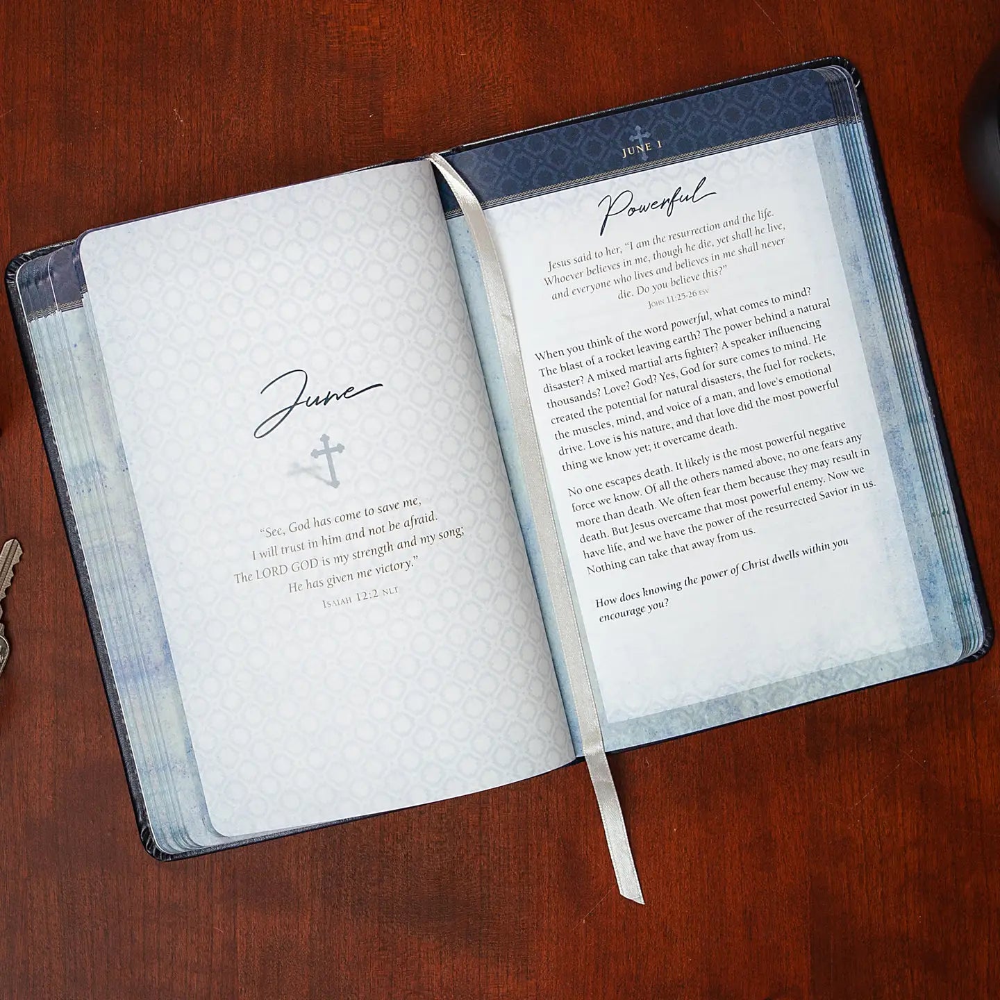A Daily Word For Men (Devotional, Father's Day Gifts)