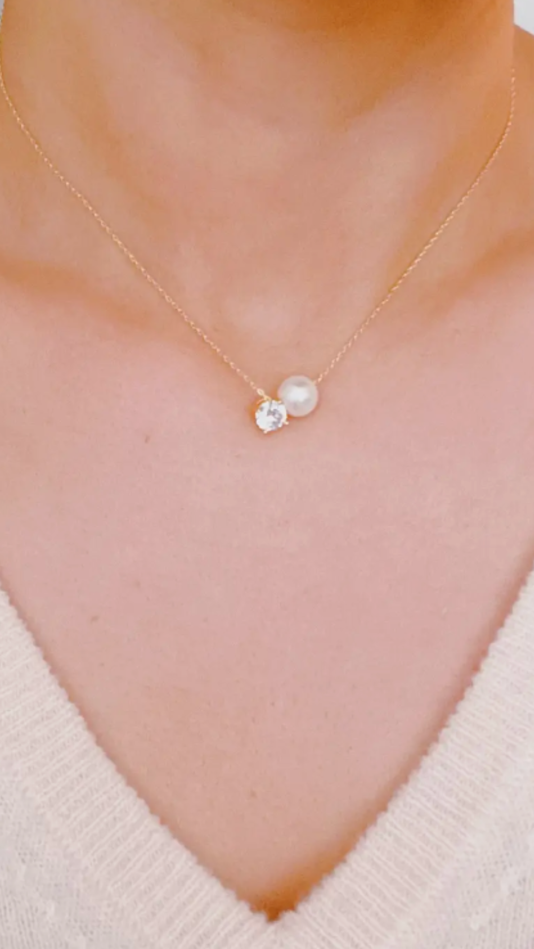 Single Pearl and Diamond Necklace